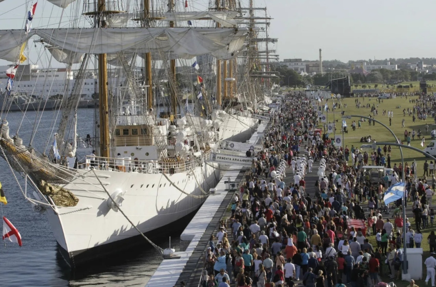 La Fragata Libertad ya fue visitada en Mar del Plata por más de 25 000