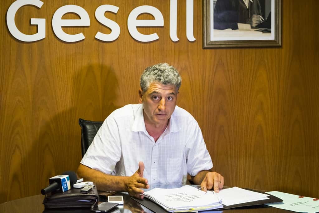 Villa Gesell no habilitará boliches y Barrera le apuntó a Montenegro