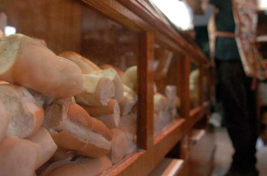 Aseguran que hay cerca de 40 lugares de elaboración ilegal de pan en Mar del Plata