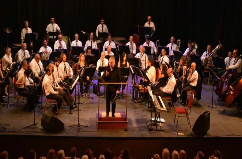 La Banda Sinfónica Municipal festeja sus 100 años en Plaza del Agua