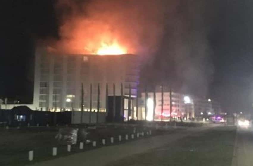 Punta del Este: más de 100 evacuados por incendio en un hotel de lujo