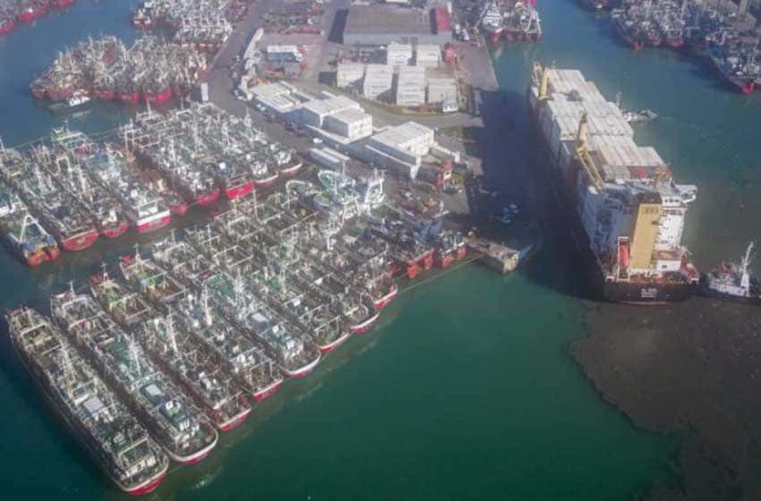 Puerto: "El año ha sido durísimo, el transporte de cargas cayó un 35%"