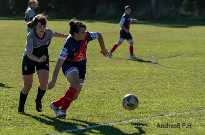 El fútbol femenino llega a la Liga Marplatense