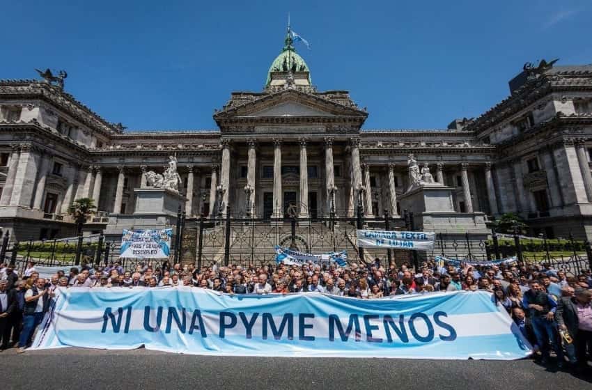 Más de 200 mil Pymes argentinas están en "estado crítico"