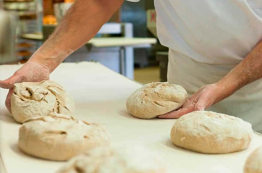 El kilo de pan "pasará a costar $120" en Mar del Plata