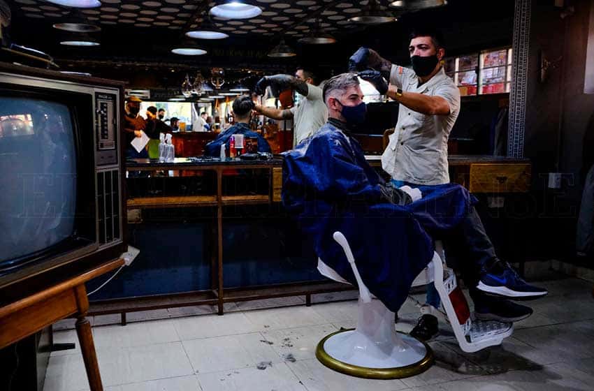Solo un 30% de los salones de peluquería trabajan como antes de la cuarentena