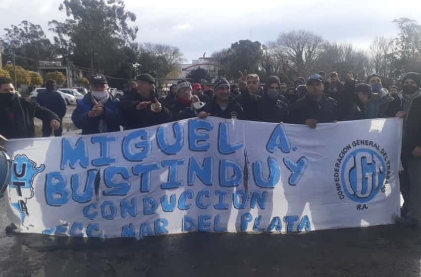 Mar del Plata sigue sin colectivos: choferes denuncian amenazas de la UTA