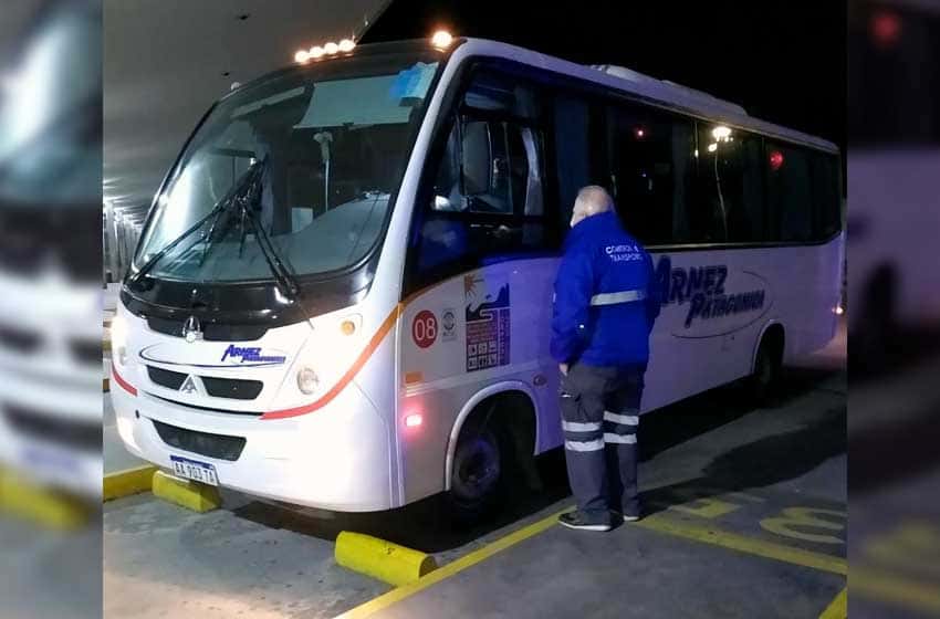 Interceptan un Mini Bus con pasajeros de Corrientes en situación irregular