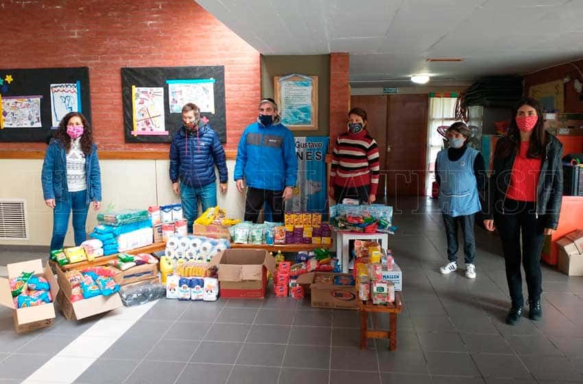 La Fundación No Me Olvides realizó nuevas donaciones en jardines de Mar del Plata