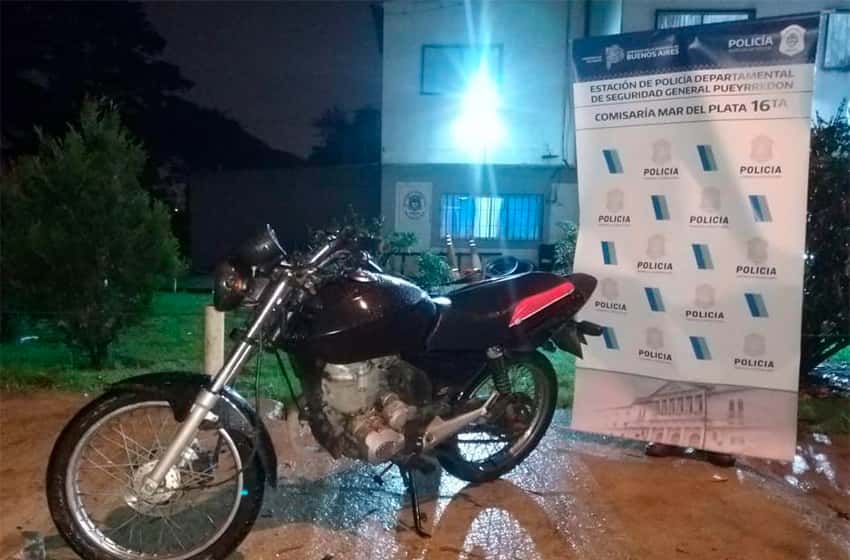 La moto que le robaron la vendían por Facebook: detenidos tras pactar una operación de compra