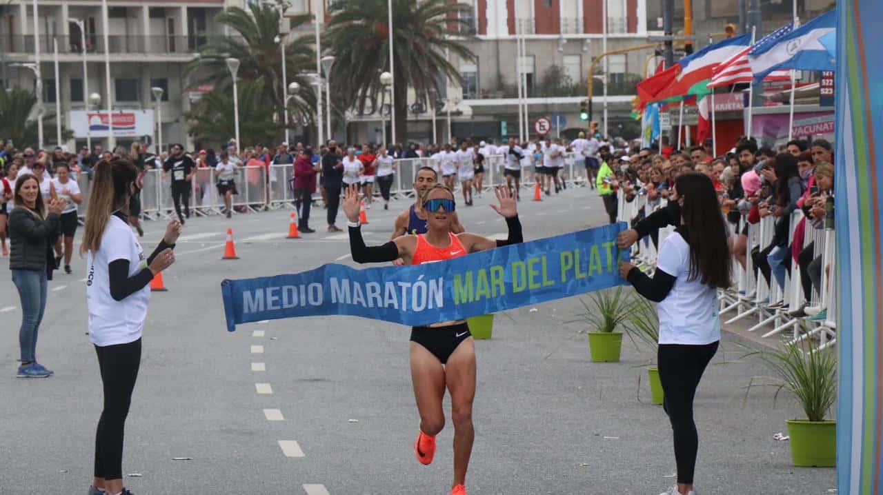 Florencia Borelli, imbatible en el Medio Maratón
