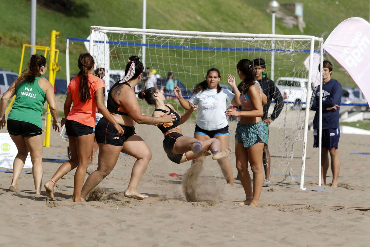 El Beach Handball tuvo su primer evento en Mar del Plata