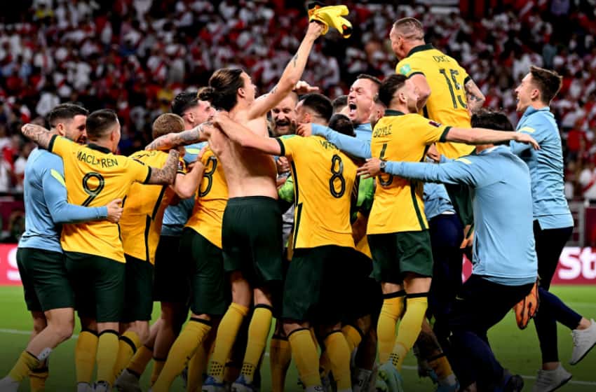 Australia venció a Dinamarca y clasificó a octavos de final del Mundial