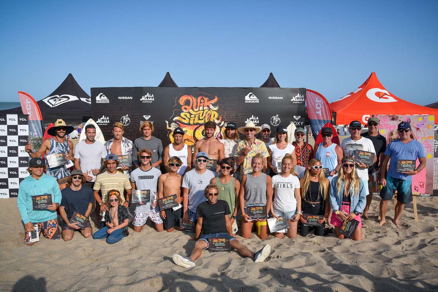 Novedoso torneo de surf esperando la luna llena este viernes en Chapa