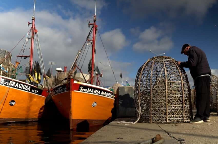 Se estrena “Los últimos”, un documental sobre los pescadores de las lanchas amarillas del Puerto