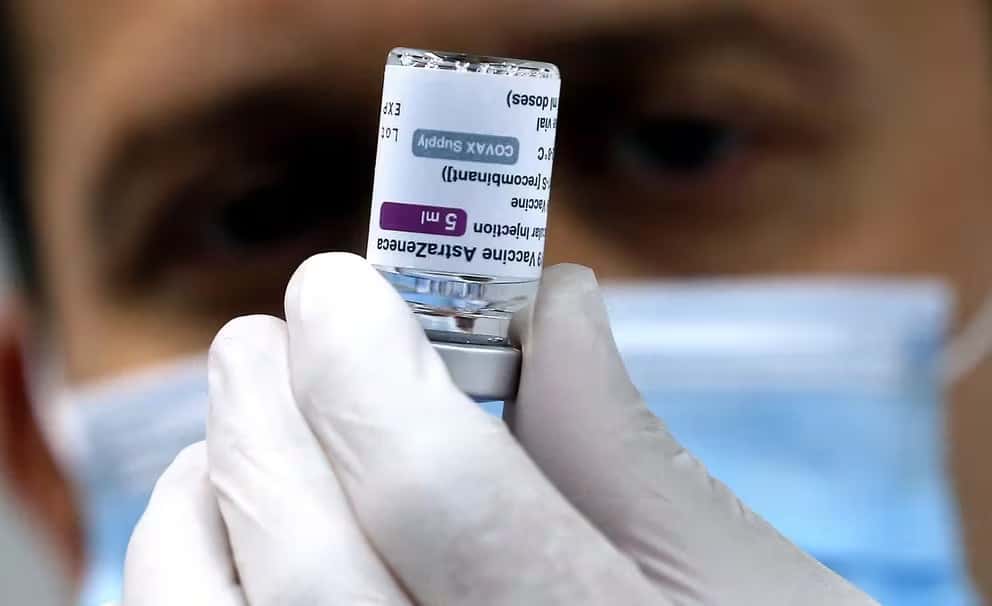 AstraZeneca anunció que retirará del mercado su vacuna contra el COVID-19