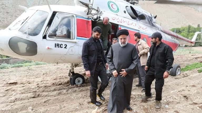 Las primeras imágenes del operativo de búsqueda del helicóptero que transportaba al jefe de Estado de Irán