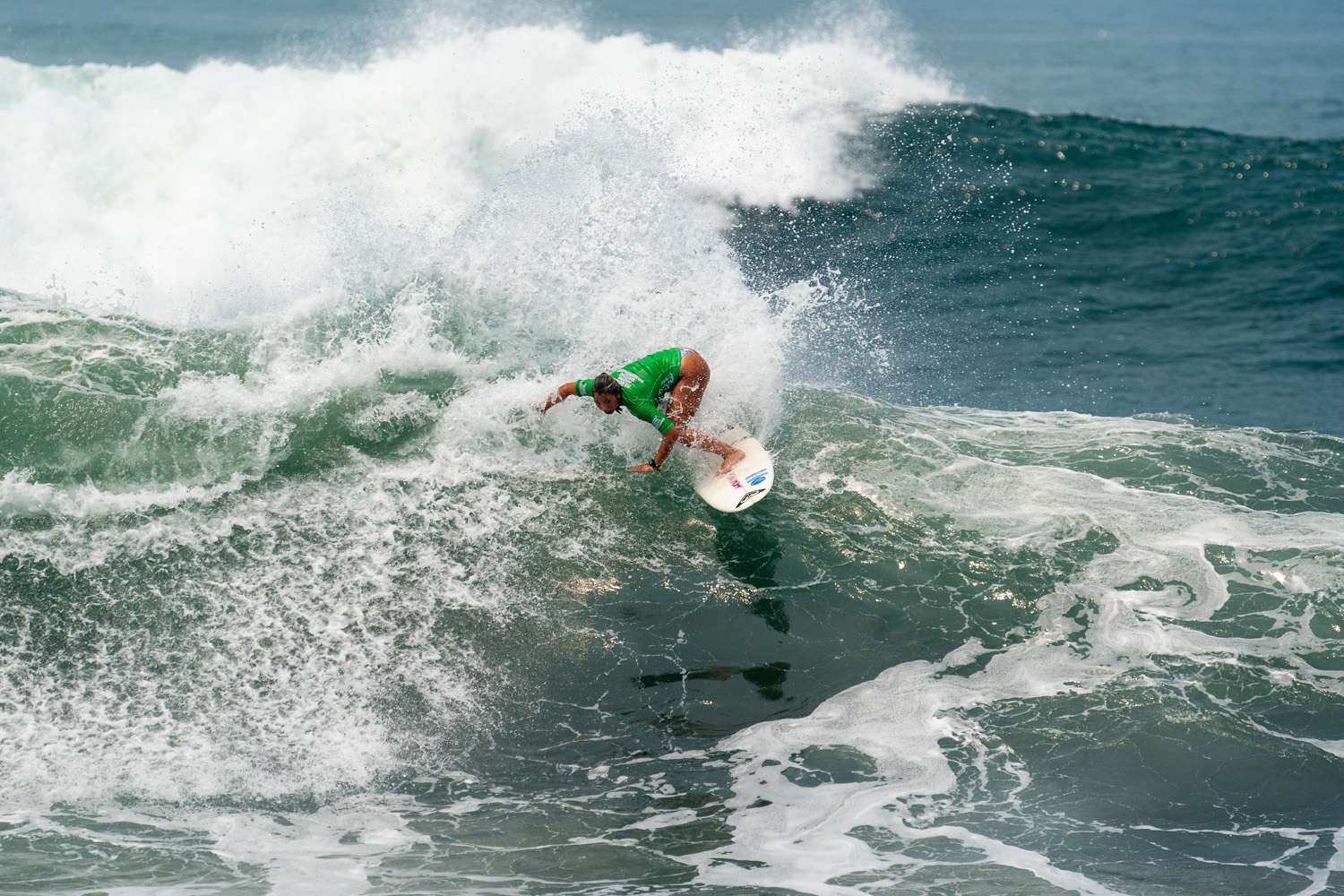 Siete surfistas siguen en Main Event del Mundial Junior