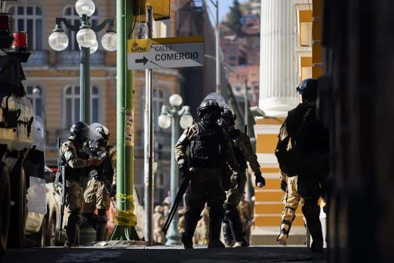 Levantamiento militar en Bolivia: destituyeron al jefe del Ejército