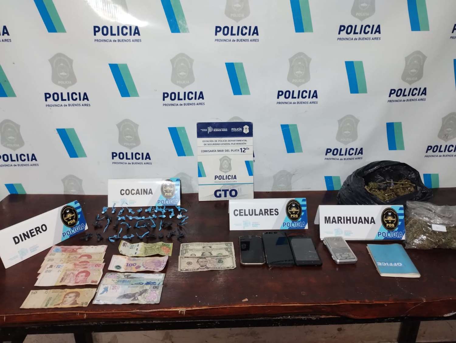 Secuestran más de 8 gramos de cocaína y casi 400 de marihuana en el barrio La Herradura: tres detenidos