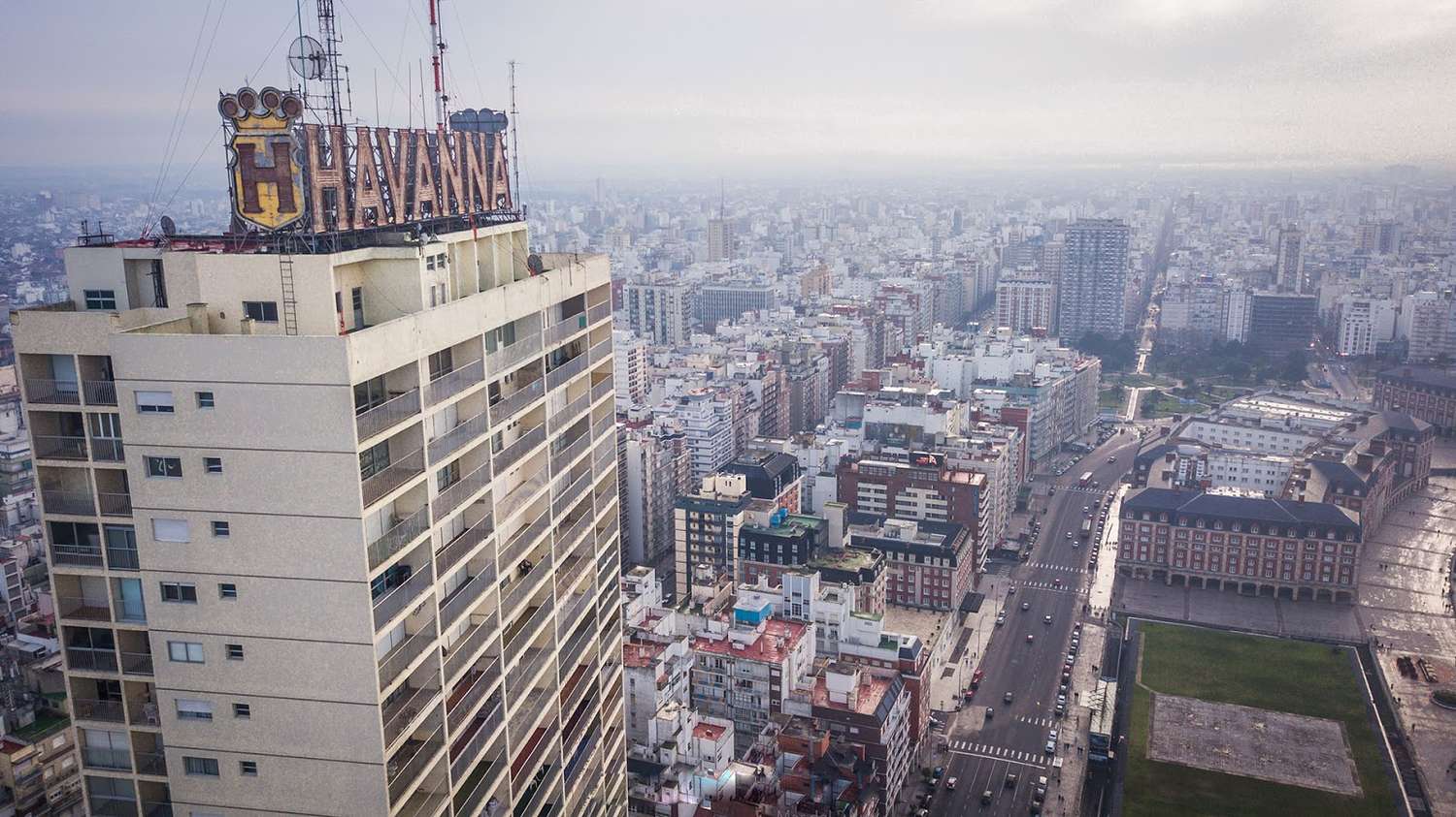 ¿Cómo actuaría Defensa Civil si una persona escala hasta el piso 20 del edificio Havanna?