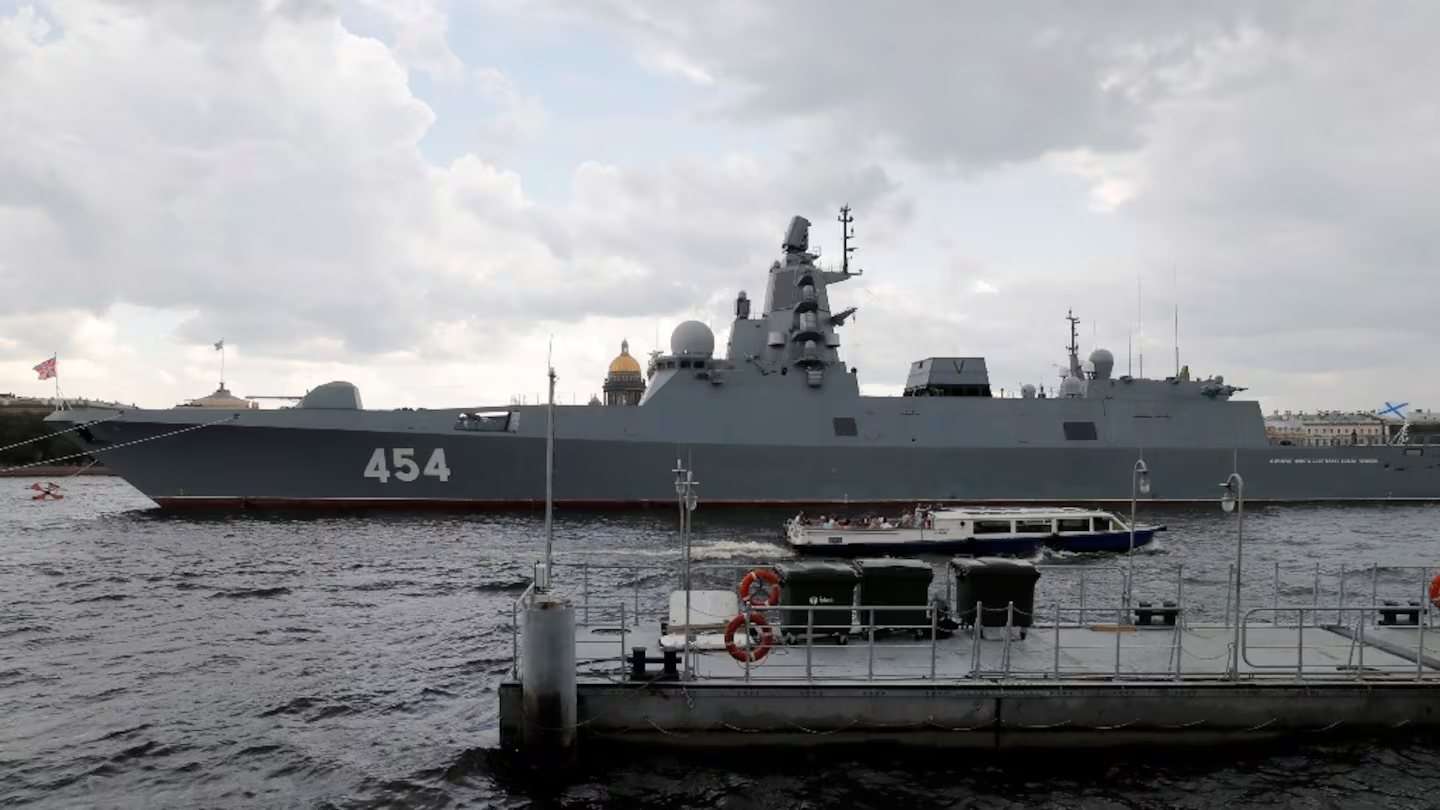 Los buques militares rusos abandonaron Cuba y llegaron a Venezuela envueltos en misterio