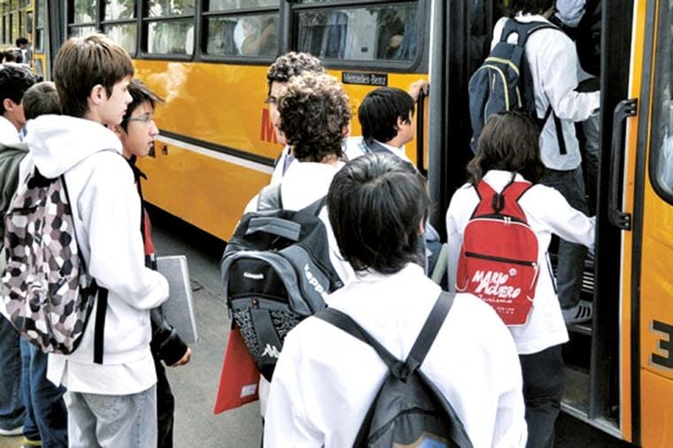 Alumnos bonaerenses podrán viajar gratis en colectivo
