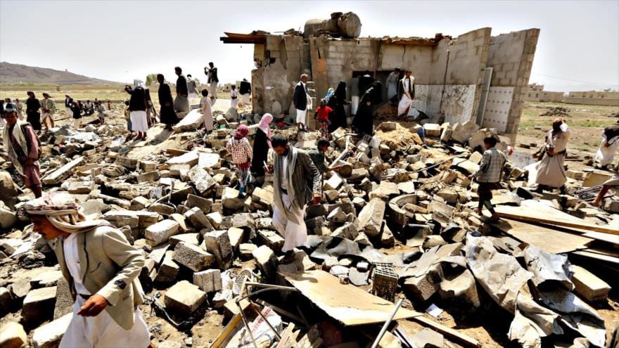 Al menos 15 muertos por el bombardeo a fábrica en Yemen