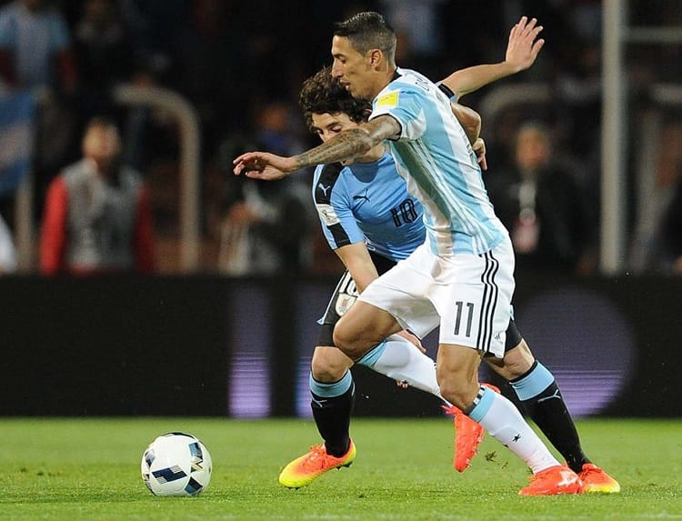 Argentina defiende la punta sin Messi