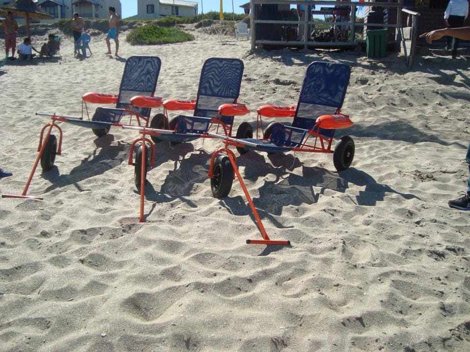 Impulsan que más playas cuenten con sillas anfibias