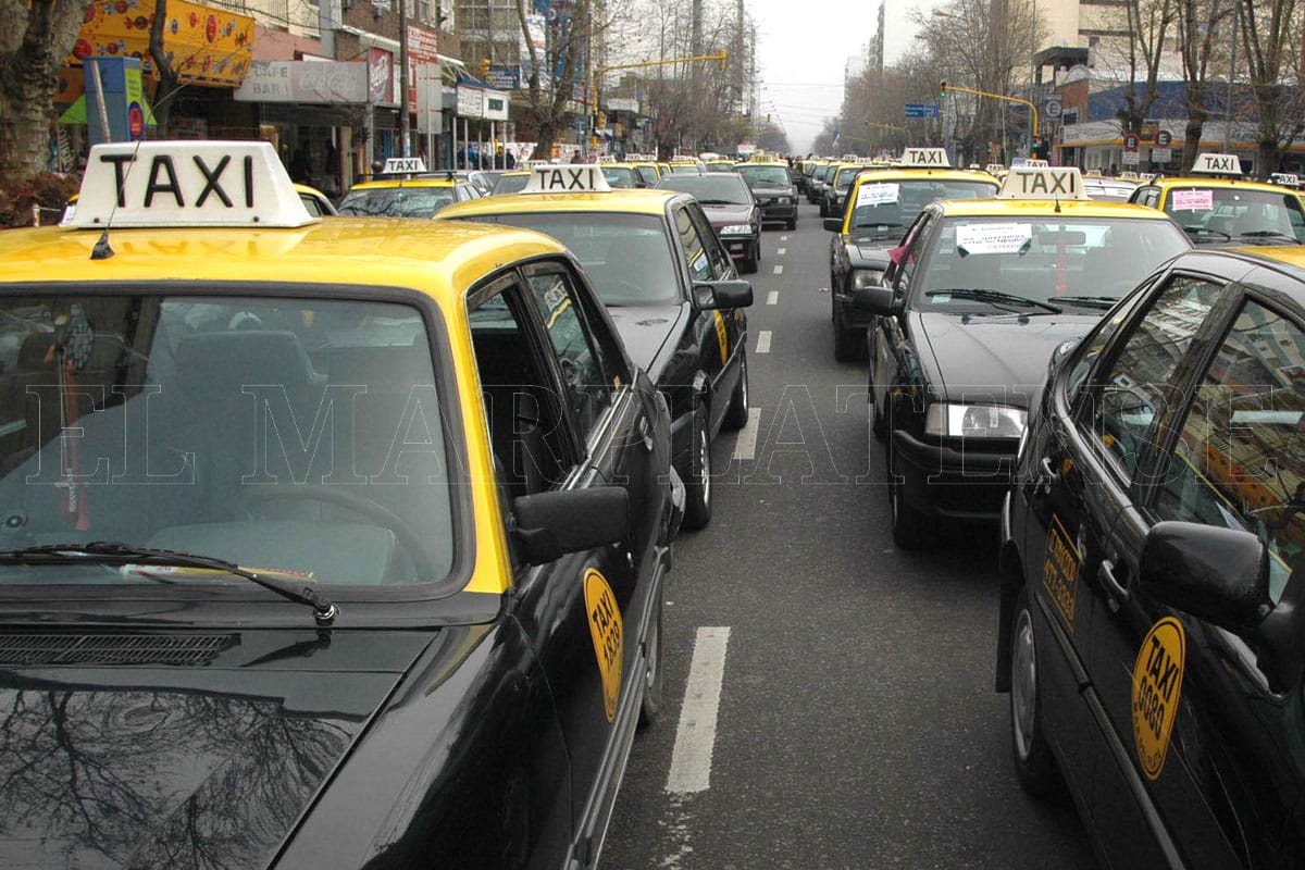 Para los taxistas, el invierno es "durísimo": "Los viajes cayeron un 30%"