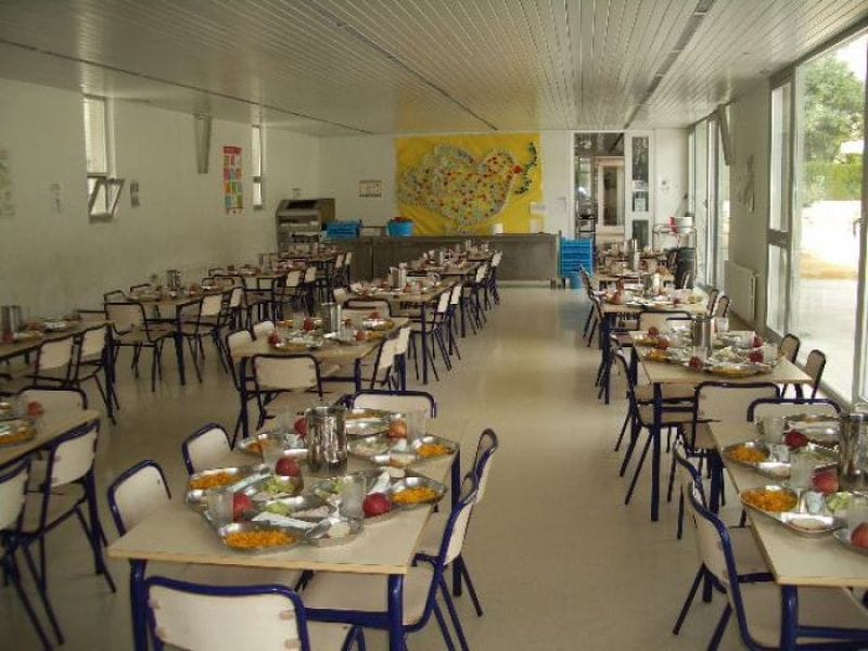 Vidal destinará más fondos para comedores escolares