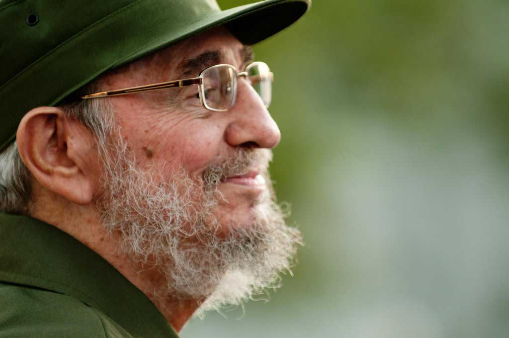 Funcionarios nacionales manifestaron su pesar por la muerte de Fidel Castro