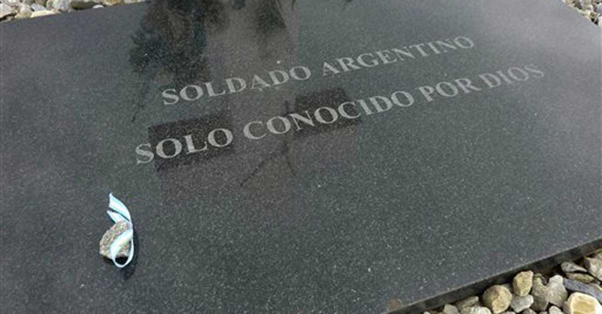 Argentina y Gran Bretaña firmarán acuerdo para identificar caídos en Malvinas