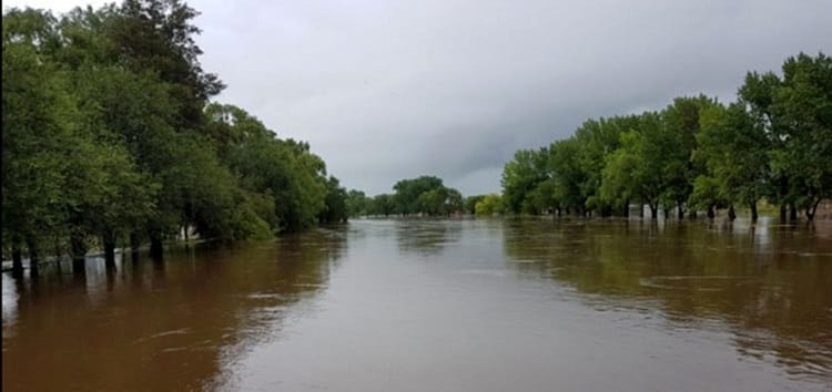 Continúa la asistencia en las zonas inundadas de la provincia