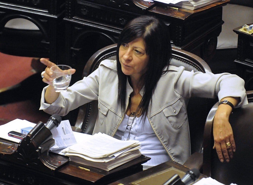 Galgueros homenajearon a la diputada Conti por su rechazo a la prohibición