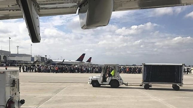 Tiroteo en un aeropuerto de Estados Unidos: al menos 5 muertos