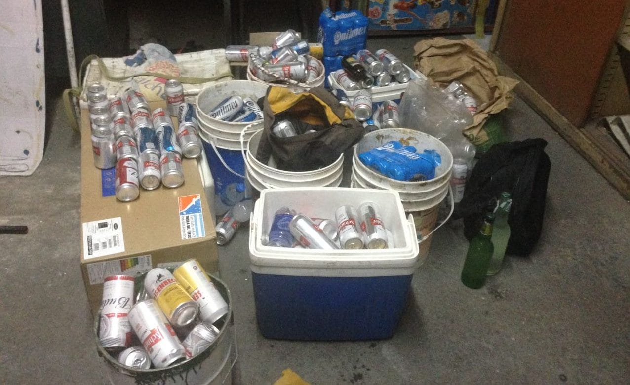 Secuestraron más de 500 latas de cervezas en la previa de River-Aldosivi