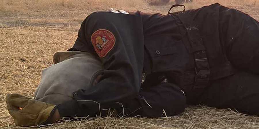 La foto de una bombero mujer argentina que se hizo viral