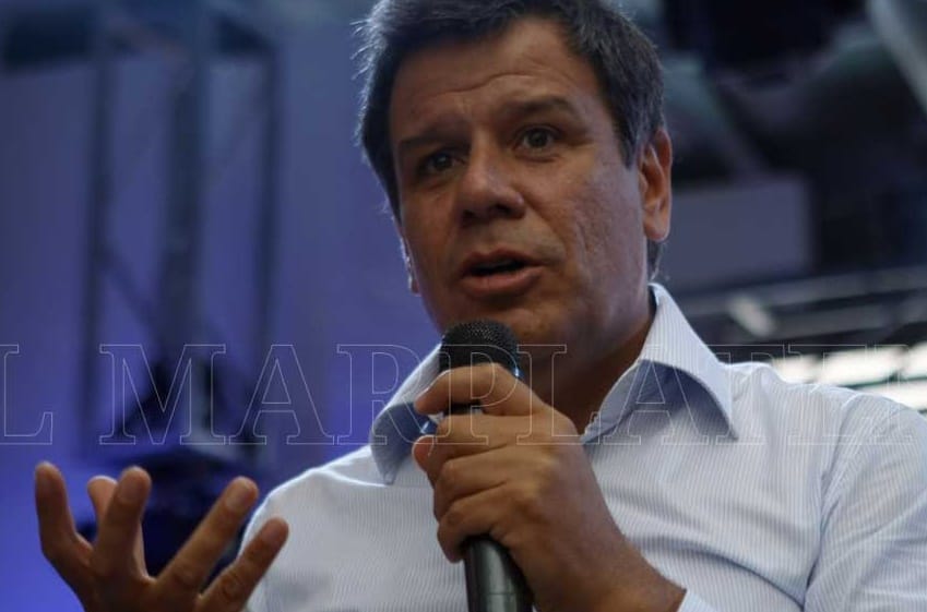 Manes criticó a la gestión de Macri por haber dado "muchos planes sociales sin salida laboral real"