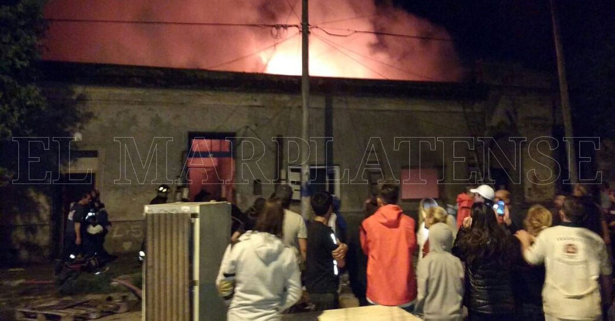 Se incendiaron al menos 25 viviendas de un conventillo del barrio Don Bosco