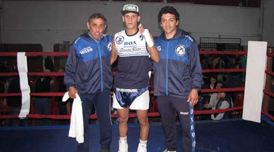 Boxeo: César Leonel Leiva tuvo un debut soñado