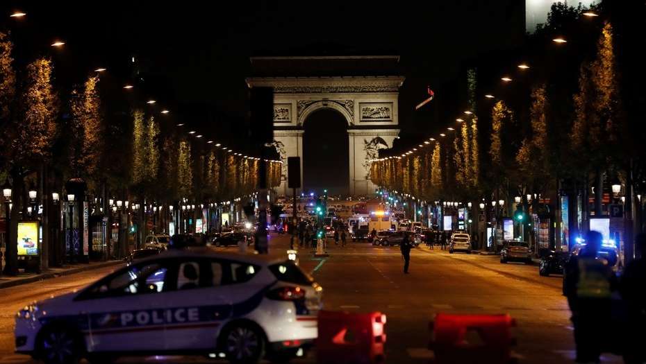 Al menos dos muertos en un tiroteo en París