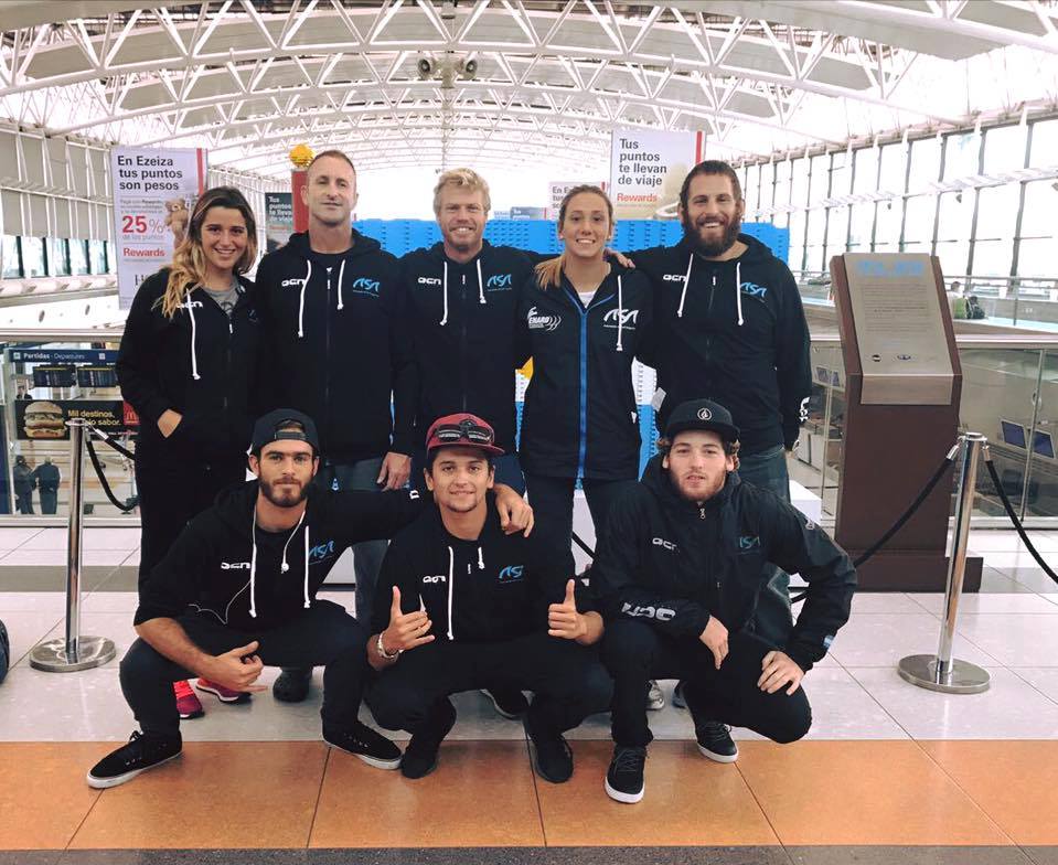 Surf: con presencia marplatense, el equipo argentino partió al mundial