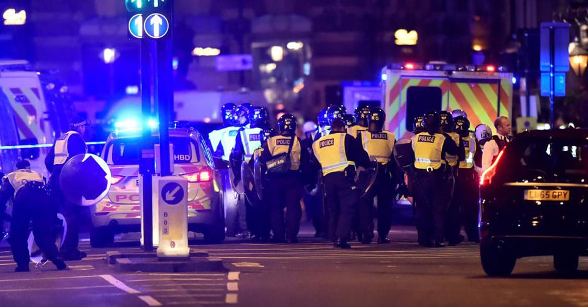 Al menos seis muertos en Londres por tres ataques simultáneos