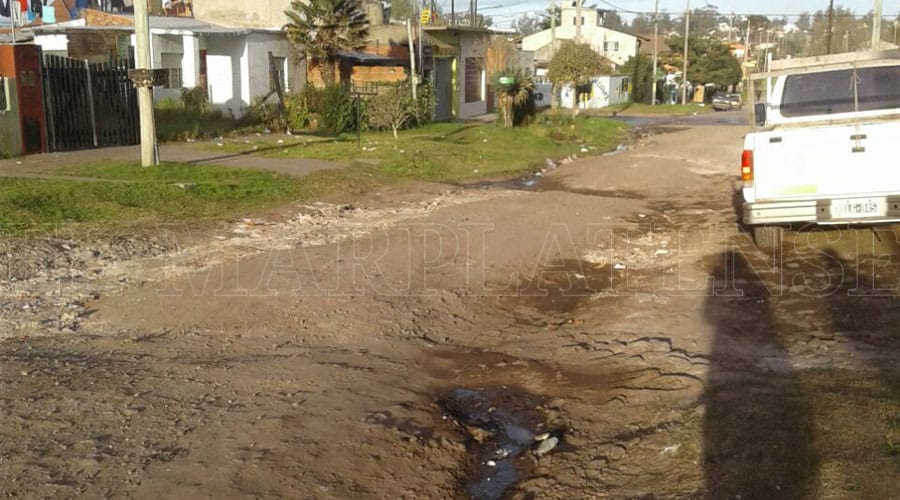 En Cerrito Sur, los vecinos aseguran que las calles están "destruidas"