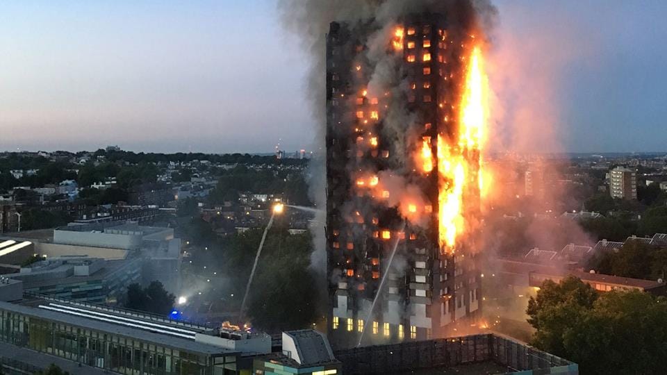 Londres: Al menos 6 muertos y 50 heridos por un incendio en un edificio