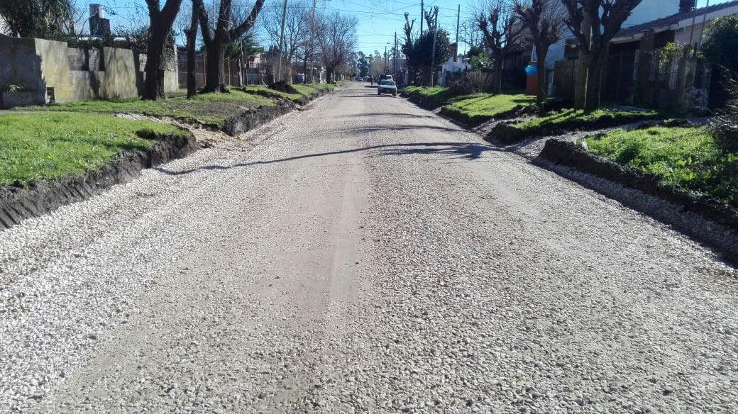 Tras el reclamo de los vecinos, repararon calles en el barrio Libertad
