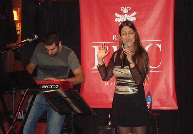 La Rosendo estrena su "Factor suerte" en vivo
