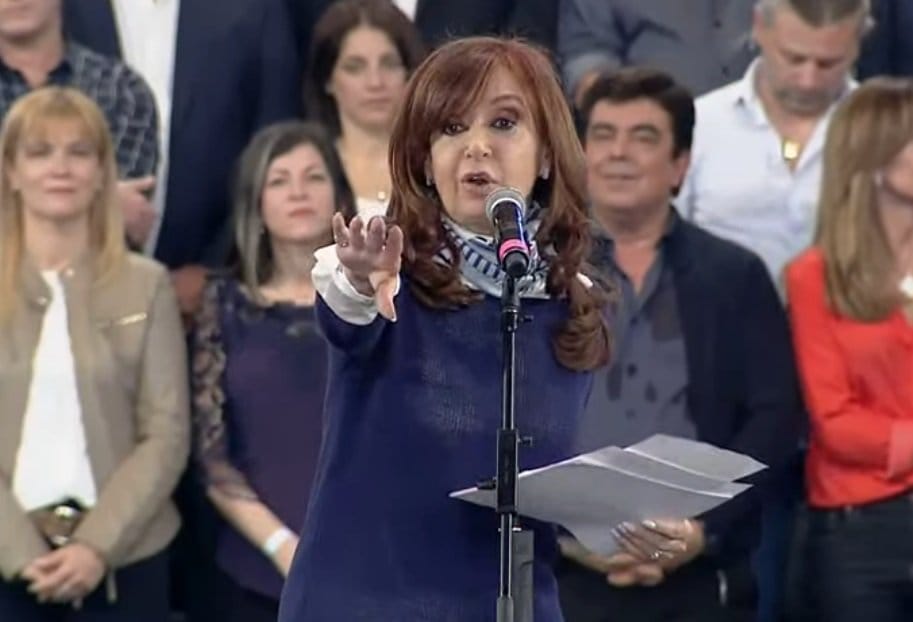Cristina Kirchner pidió su sobreseímiento de la causa Hotesur